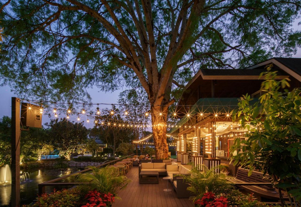 Rancho Charnvee Resort & Country Club Khaoyai Pakchong Bagian luar foto