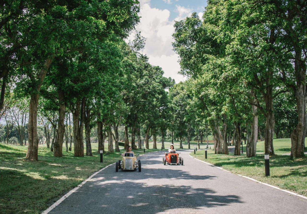 Rancho Charnvee Resort & Country Club Khaoyai Pakchong Bagian luar foto