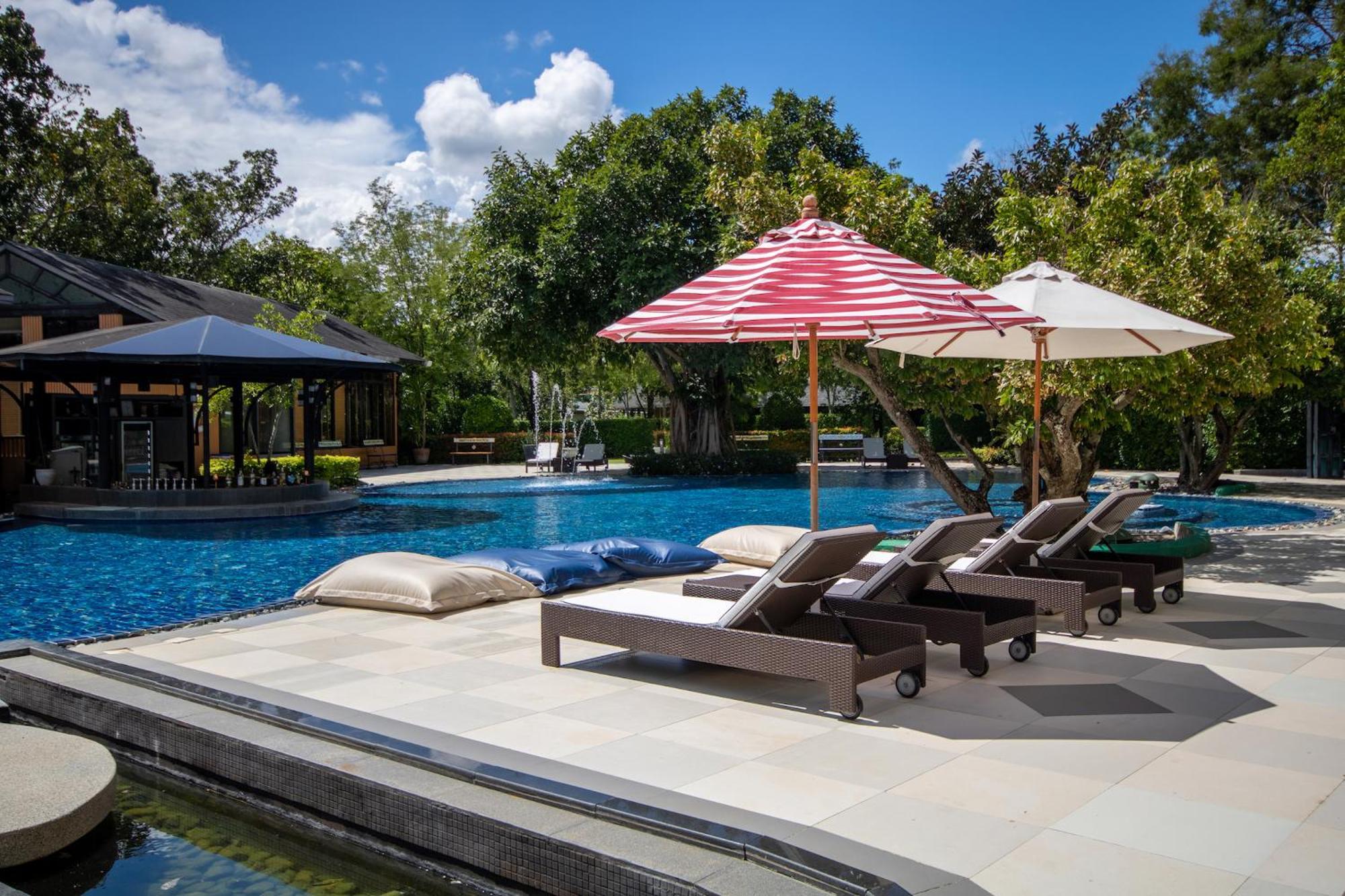 Rancho Charnvee Resort & Country Club Khaoyai Pakchong Bagian luar foto